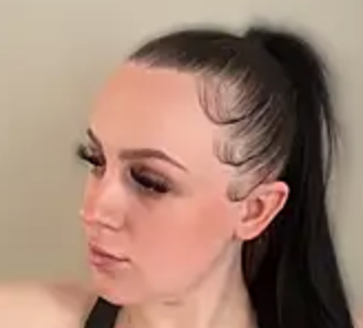 white-girl-laid-edges-hair.png
